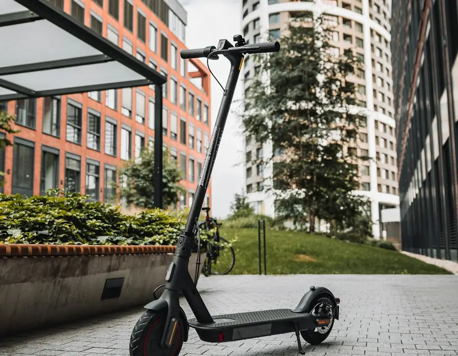 Elektrikli Scooter — Şehir
